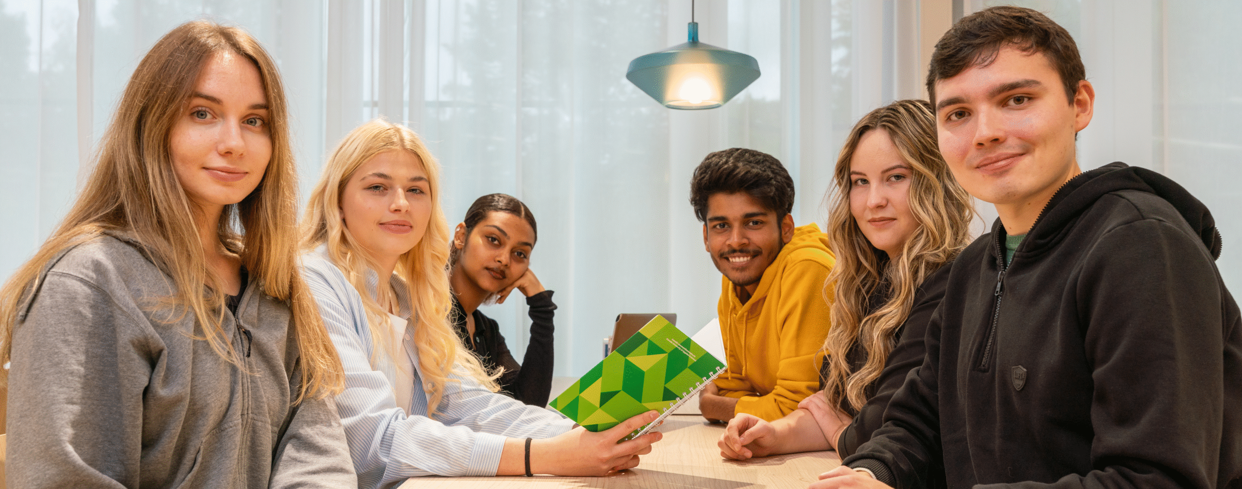 Jan Šušteršič and Nan Kyiw: Studying Information and Communication Technology