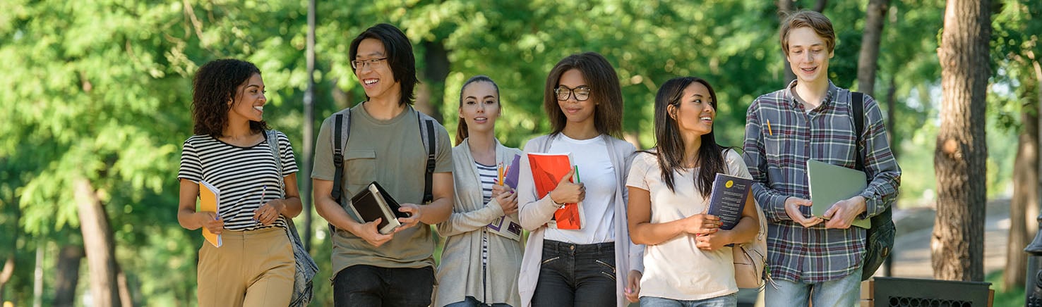 y-akatemian opiskelijat